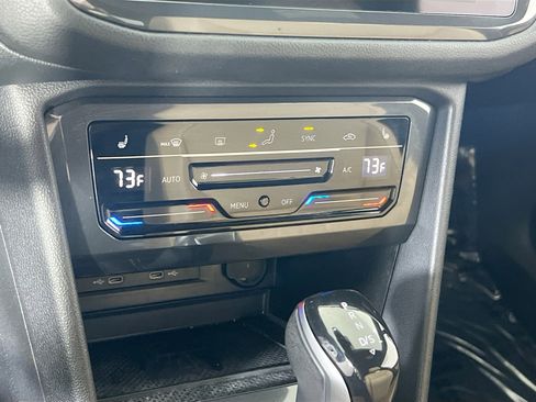 Used 2023 Volkswagen Tiguan SE AWD/4WD image 15