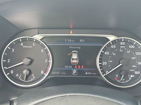 Used 2024 Nissan Sentra SV FWD image 17