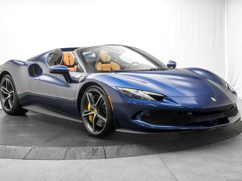 Used 2024 Ferrari 296 GTS RWD image 17