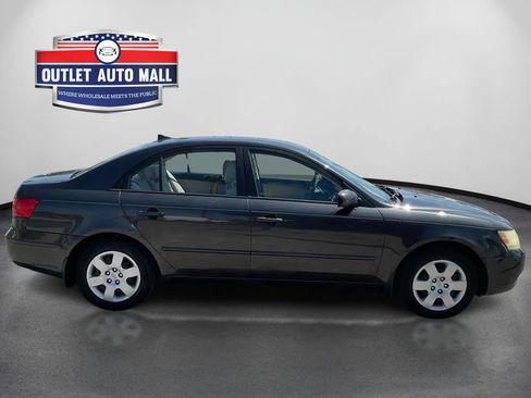 Used 2009 Hyundai Sonata GLS FWD image 2