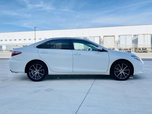 Used 2016 Toyota Camry XSE w/ Four Season Floor Mat Package image 4