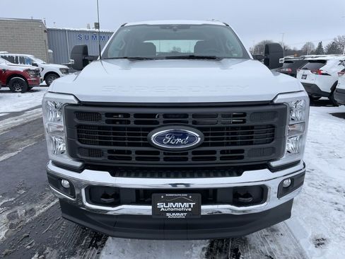 New 2026 Ford F250 XL w/ XL Chrome Package image 25