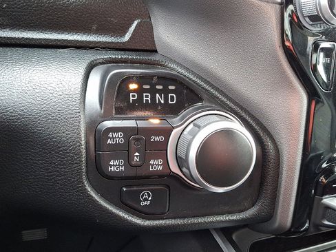 Used 2021 RAM 1500 Big Horn image 14