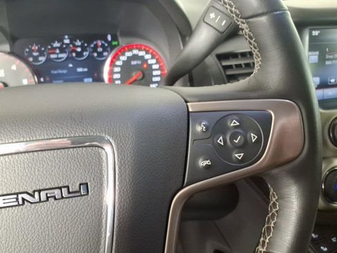Used 2015 GMC Yukon Denali w/ Open Road Package AWD/4WD image 18
