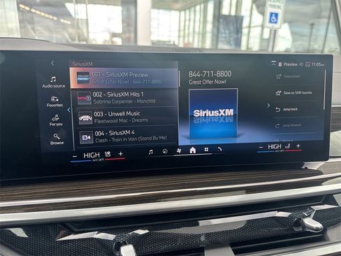 Used 2024 BMW X5 xDrive50e w/ Premium Package image 16