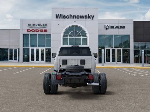 New 2026 RAM 5500 Tradesman w/ Chrome Appearance Group AWD/4WD image 7