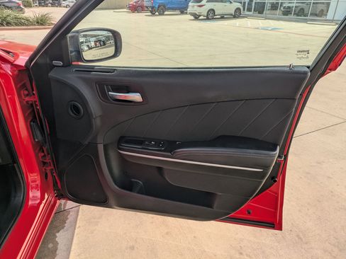 Used 2023 Dodge Charger SXT image 29