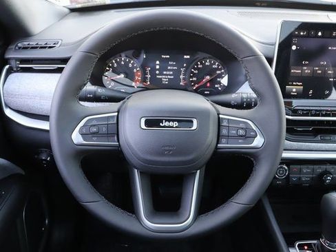 New 2024 Jeep Compass Latitude w/ Sun and Sound Group image 19