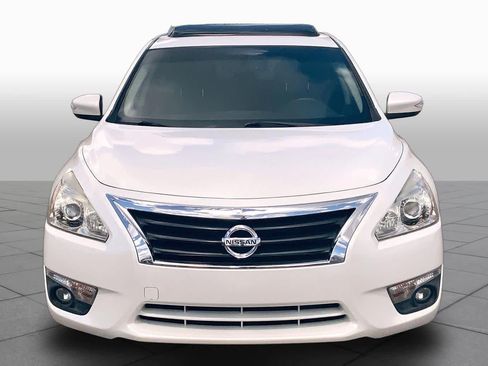 Used 2014 Nissan Altima 3.5 SL w/ Technology Package FWD image 4