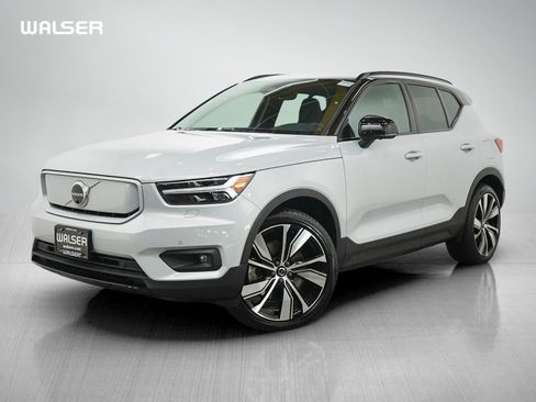 Used 2021 Volvo XC40 P8 Recharge w/ Advanced Package AWD/4WD image 1