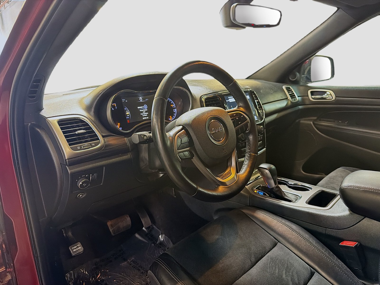 Used 2022 Jeep Grand Cherokee Laredo X AWD/4WD image 9