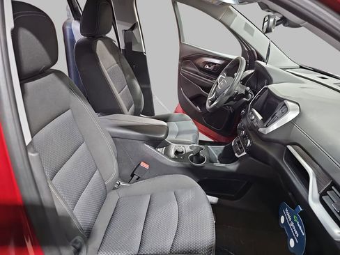 Used 2023 GMC Terrain SLE w/ Driver Convenience Package image 13