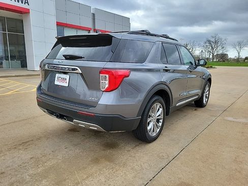 Used 2023 Ford Explorer XLT w/ Equipment Group 202A AWD/4WD image 5