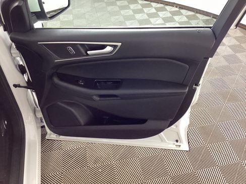 Used 2020 Ford Edge SEL w/ Cold Weather Package AWD/4WD image 10