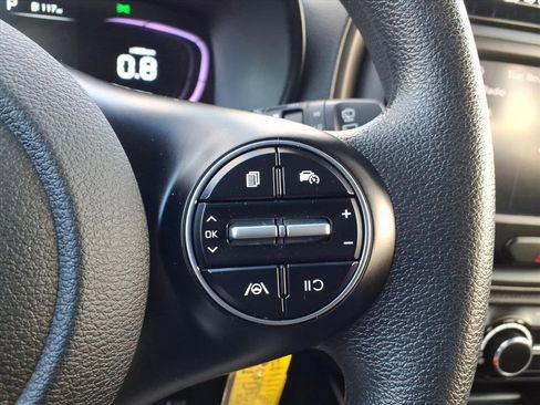 Used 2023 Kia Soul LX image 22