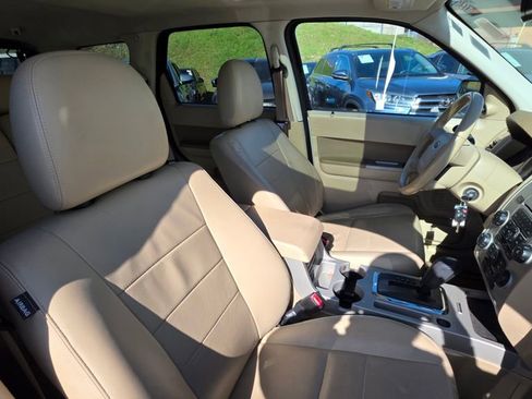 Used 2010 Ford Escape XLT image 36