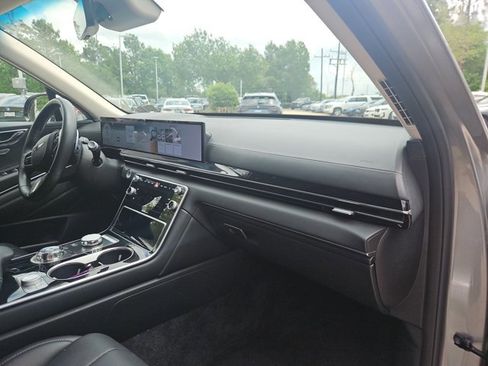 Used 2025 Genesis GV80 2.5T Standard image 21