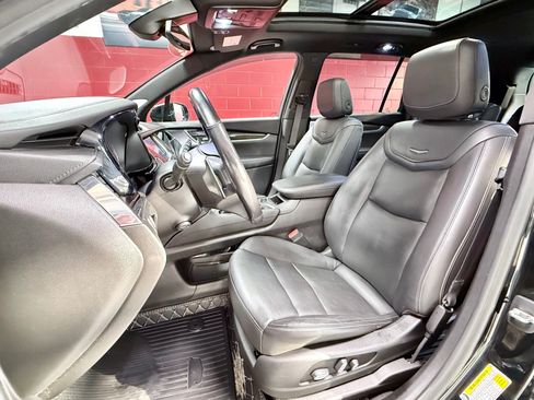 Used 2020 Cadillac XT6 Sport AWD/4WD image 21