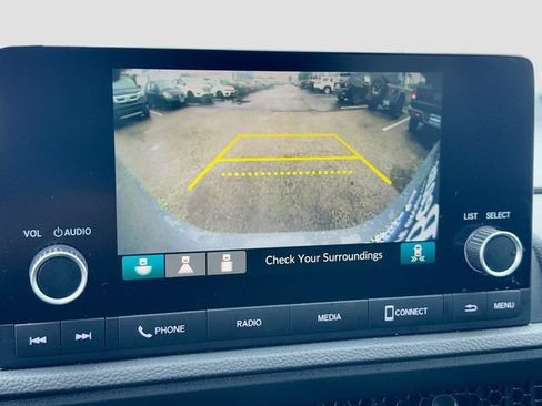 Used 2024 Honda CR-V EX image 17