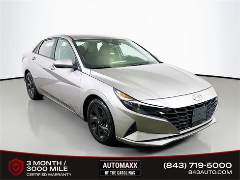 Used 2021 Hyundai Elantra SEL w/ Convenience Package image 1