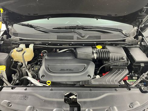 Used 2020 Chrysler Pacifica Limited image 20