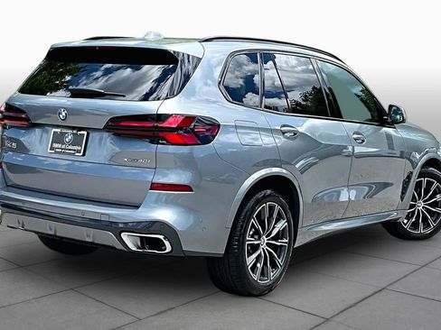Certified 2025 BMW X5 xDrive40i w/ M Sport Package AWD/4WD image 12
