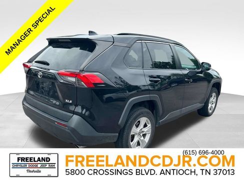 Used 2021 Toyota RAV4 XLE FWD image 3