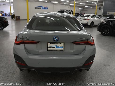 Used 2022 BMW i4 eDrive40 w/ M Sport Package image 11