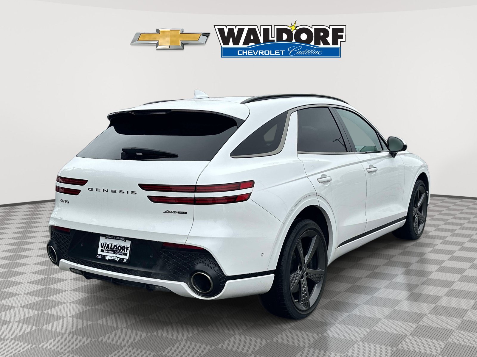 Used 2023 Genesis GV70 3.5T Sport w/ Sport Prestige Package AWD/4WD image 6
