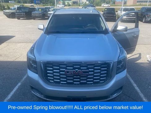 Used 2018 GMC Yukon XL Denali RWD image 5