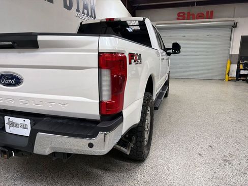 Used 2019 Ford F250 Lariat w/ Lariat Ultimate Package AWD/4WD image 38