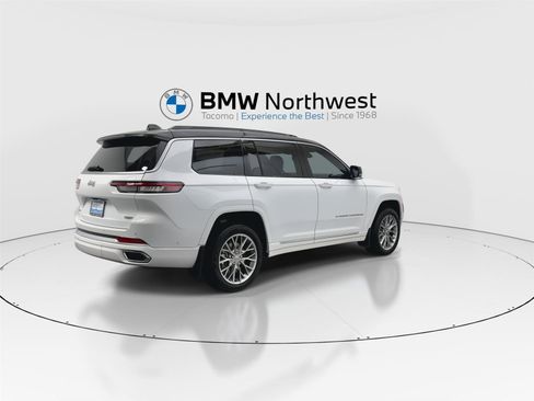 Used 2025 Jeep Grand Cherokee L Summit w/ MOPAR Finishing Package image 3