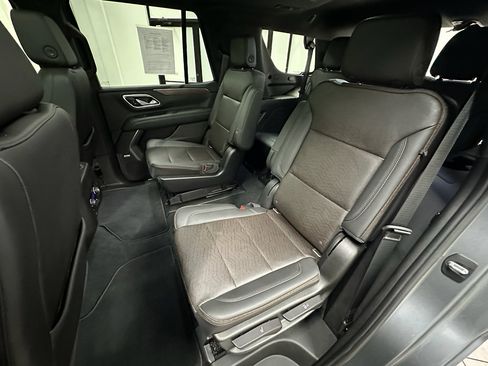 Used 2021 Chevrolet Tahoe High Country w/ Premium Package image 27