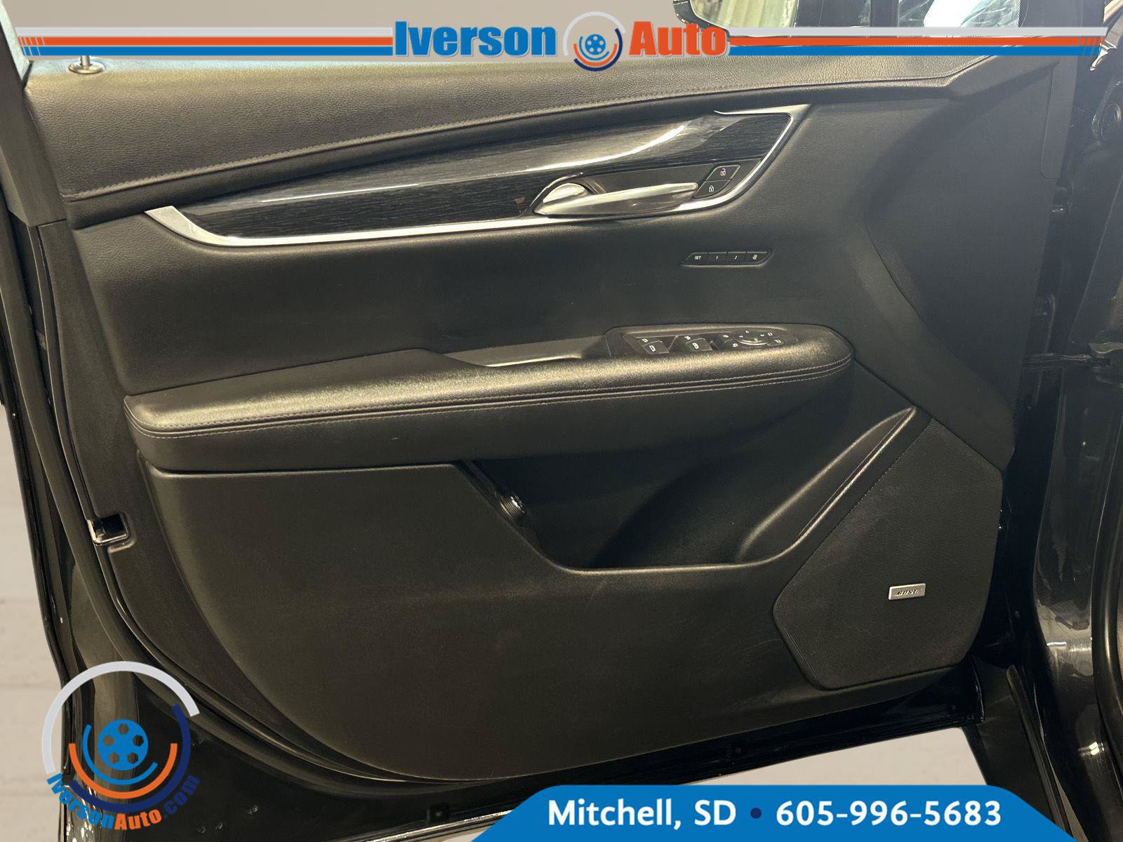 Used 2020 Cadillac XT5 Premium Luxury AWD/4WD image 13