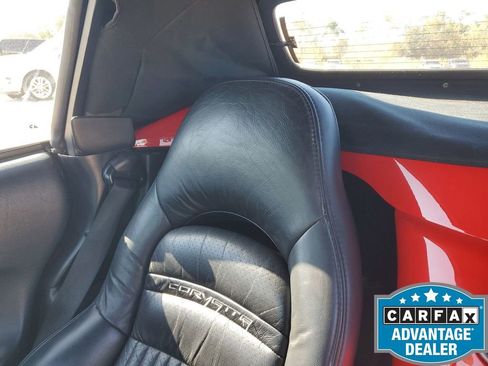 Used 2003 Chevrolet Corvette Convertible w/ Preferred Equipment Group1 image 13