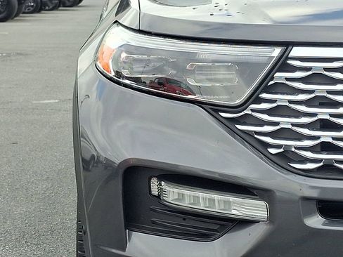 Certified 2020 Ford Explorer Platinum w/ Premium Technology Package image 9