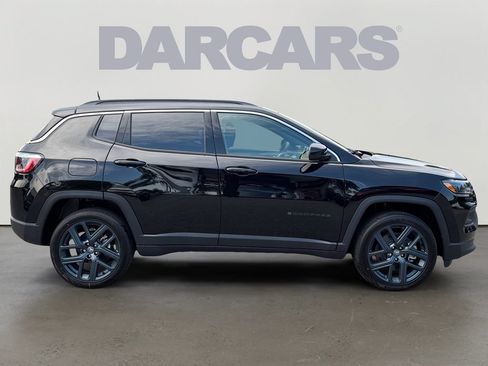 New 2026 Jeep Compass Latitude AWD/4WD image 8