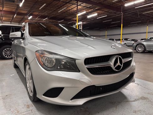 Used 2015 Mercedes-Benz CLA 250 image 5