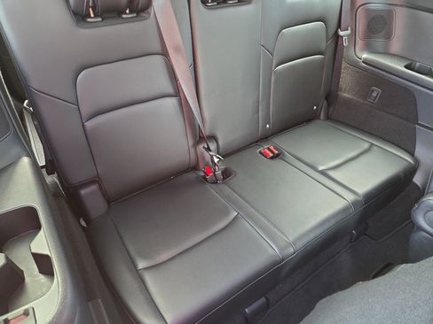 Used 2023 Nissan Pathfinder Platinum image 20