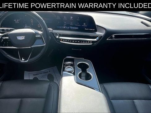 Used 2025 Cadillac Lyriq Luxury w/ LPO, Floor Liner Package AWD/4WD image 14