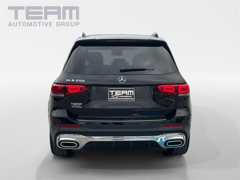Used 2023 Mercedes-Benz GLB 250 image 6
