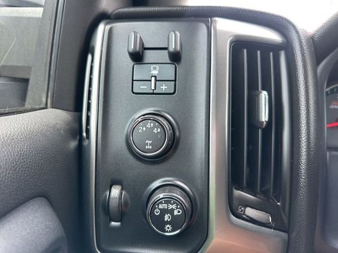 Used 2015 Chevrolet Silverado 2500 LT w/ LT Convenience Package AWD/4WD image 36