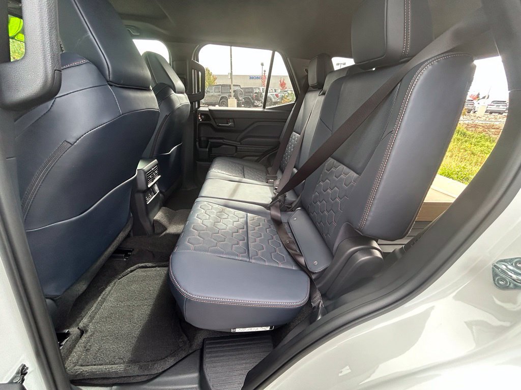 Used 2026 Toyota 4Runner Platinum AWD/4WD image 23