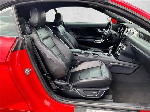 Used 2022 Ford Mustang Premium RWD image 9