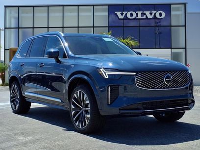 New 2025 Volvo XC90 B5 Plus w/ Protection Package Premier