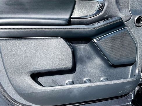 Used 2025 Ford Expedition Tremor image 21