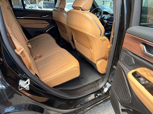 Used 2024 Jeep Grand Cherokee Summit AWD/4WD image 22