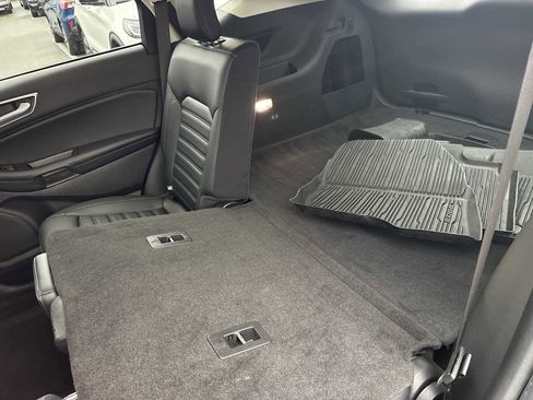 Used 2024 Ford Edge SEL w/ Convenience Package image 38