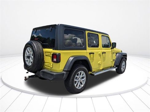 Used 2023 Jeep Wrangler Sport S image 12
