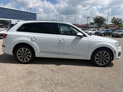 Used 2018 Audi Q7 3.0T Prestige AWD/4WD image 6